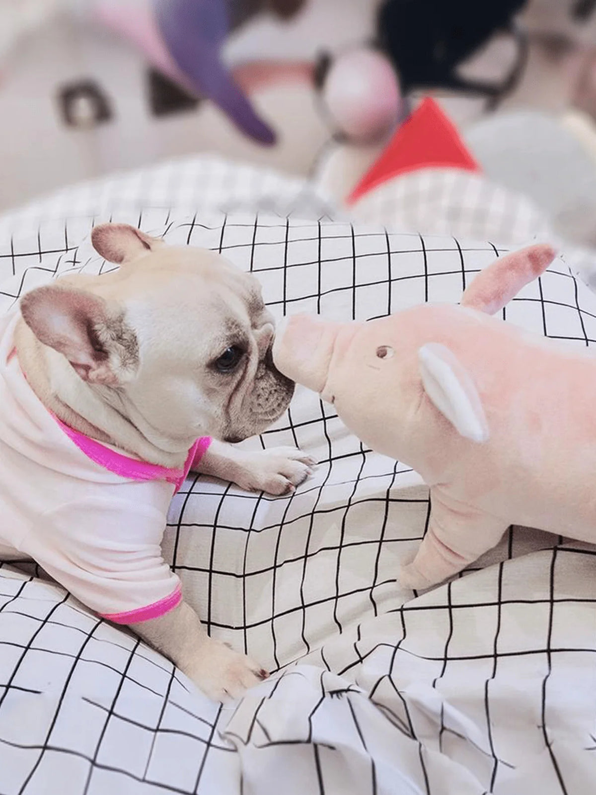 A Cute Pink Pig-Designed Pet Teething Plush Toy, Durable for Dogs to Chew, Stress-Relieving Sleep Toy, Pet Plush Toy for Dog Str